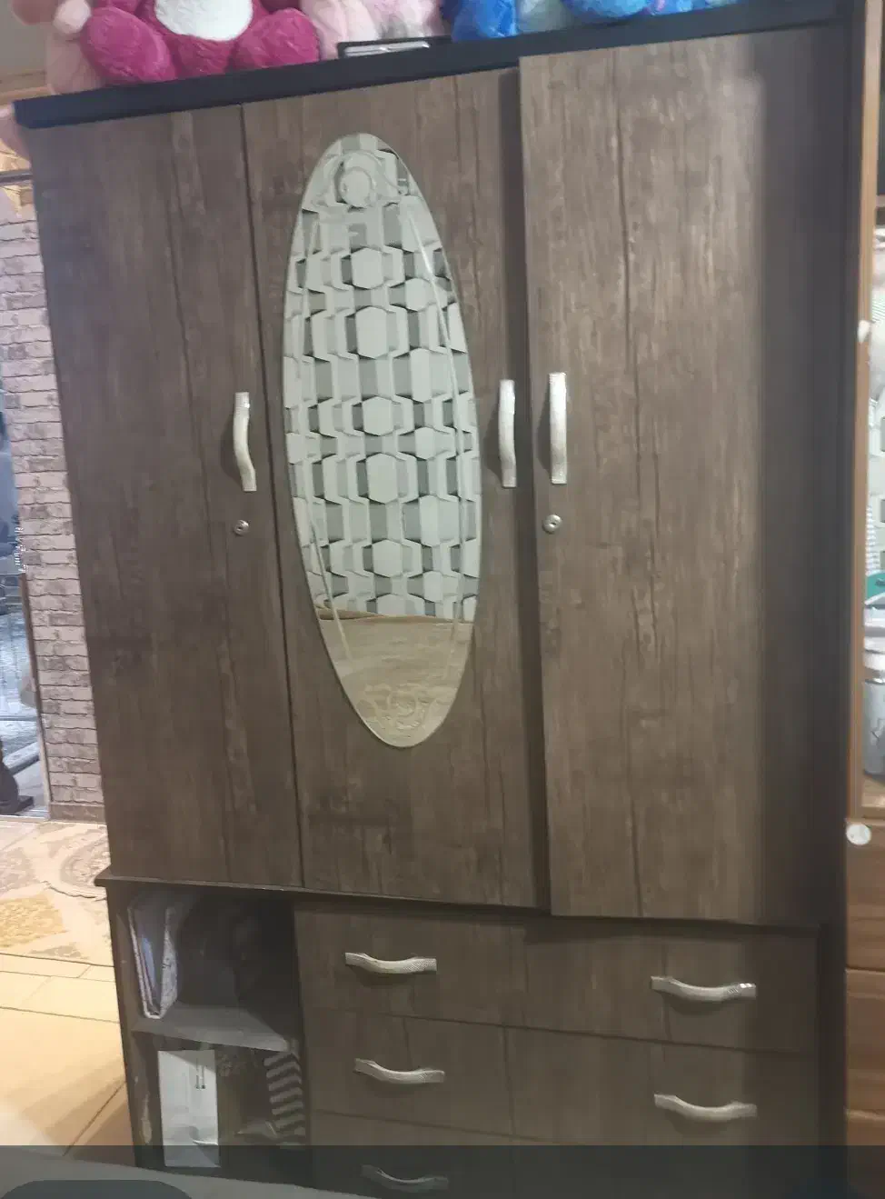 فروش کمد لباس در حد نو|تخت و سرویس خواب|ری, علایین|دیوار