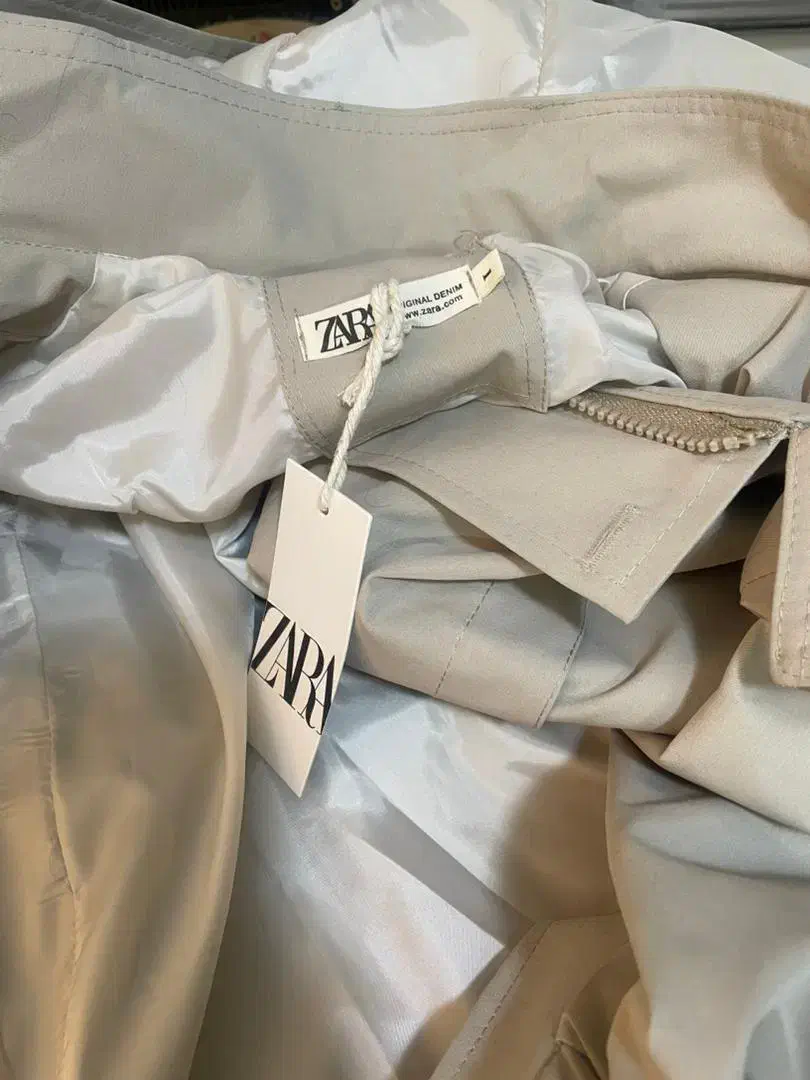 بارانی  کاملا نو  زنانه  بلند  جنس کتان ZARA|لباس|صدرا-فارس, فاز ۱|دیوار