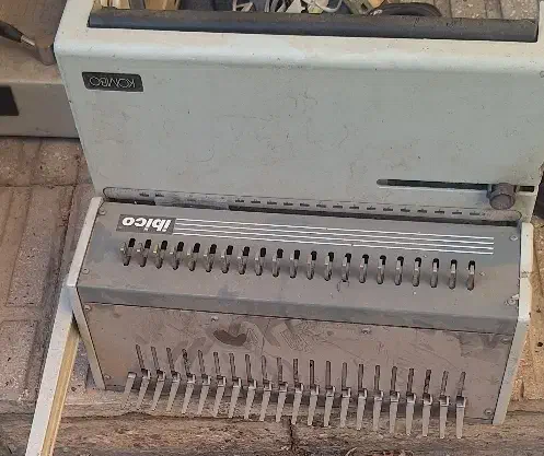 دستگاه فنر زن پلاستیکی کاغذ کاملا سالم|لوازم التحریر|قرچک, زیبا شهر|دیوار