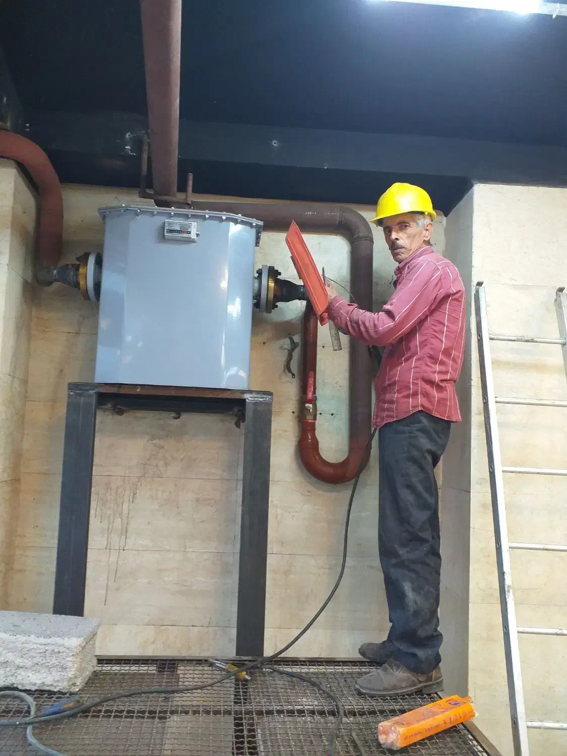 لوله کشی گاز (رتبه 1)با 30سال تجربه|خدمات پیشه و مهارت|رشت, یخسازی|دیوار