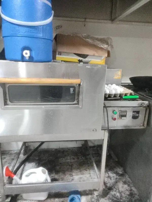 فر پیتزا پز ریلی|کافیشاپ و رستوران|تهران, نازیآباد|دیوار