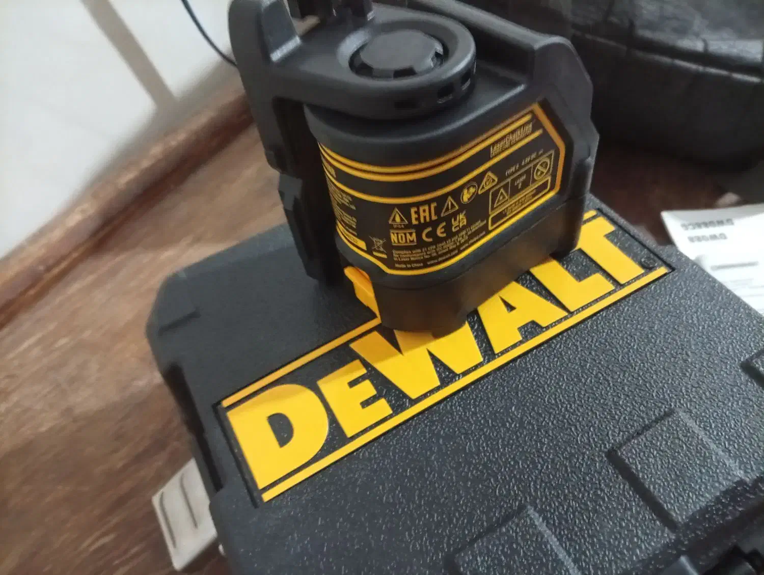 طرازلیزری|ابزارآلات|کرج, آق تپه|دیوار