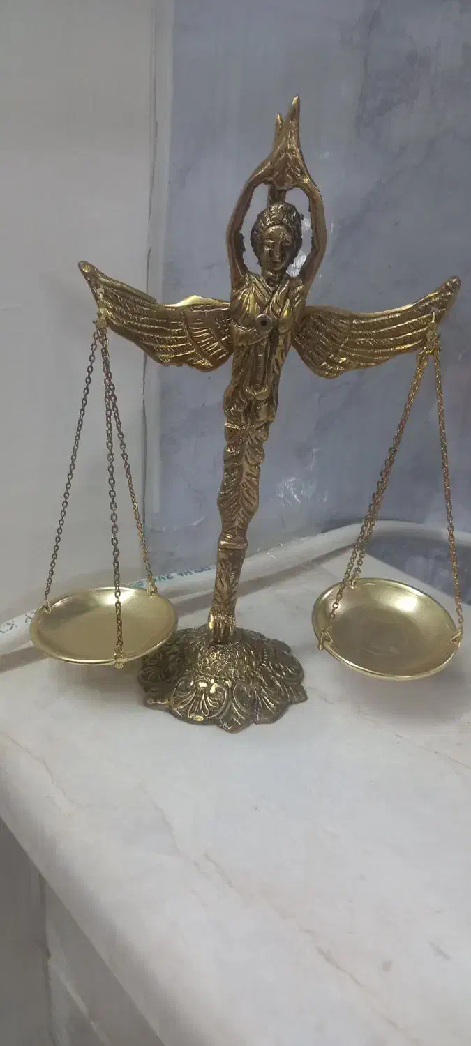 مجسمه عدالت برنز جدید|مجسمه، تندیس، ماکت|قم, انصار‌الحسین|دیوار