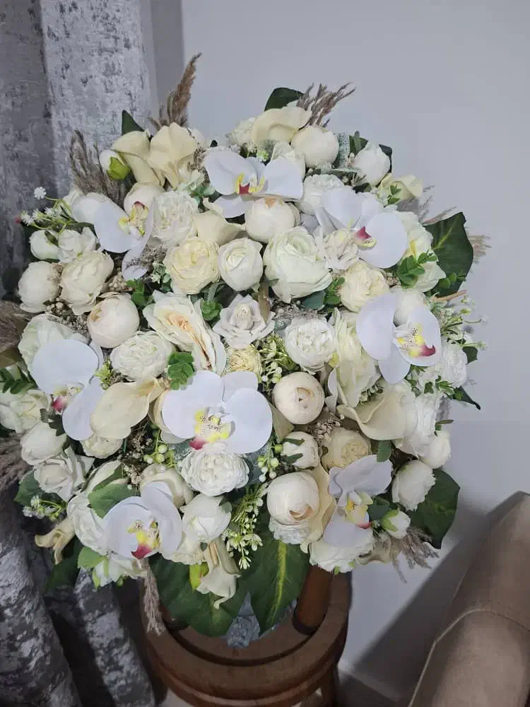 گل مصنوعی با جاه گلدونی خیلی زیبا|گل مصنوعی|برازجان, |دیوار