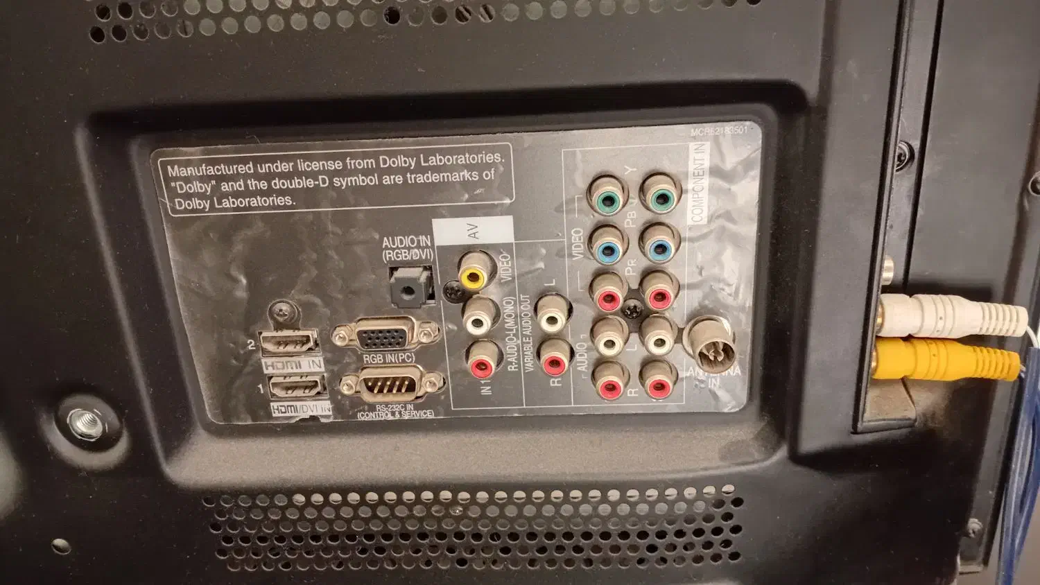 تلویزیون ۴۲ اینچ LG|تلویزیون و پروژکتور|بومهن, |دیوار