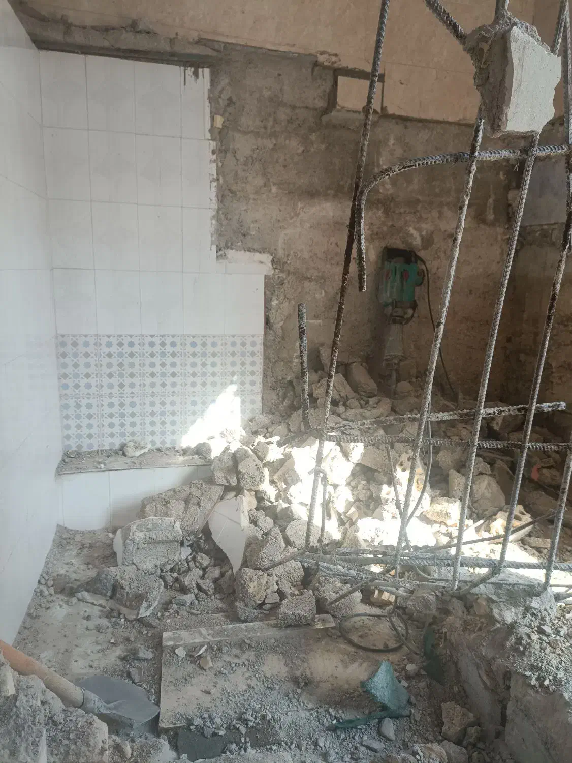 تخریب کار|خدمات پیشه و مهارت|برازجان, |دیوار