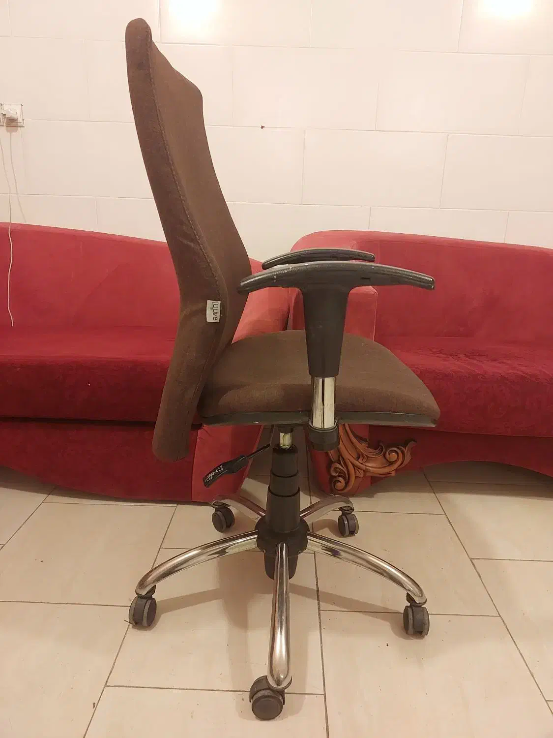 صندلی جکدار دو جکه مارک شرکتی Live|صندلی و نیمکت|ارومیه, |دیوار