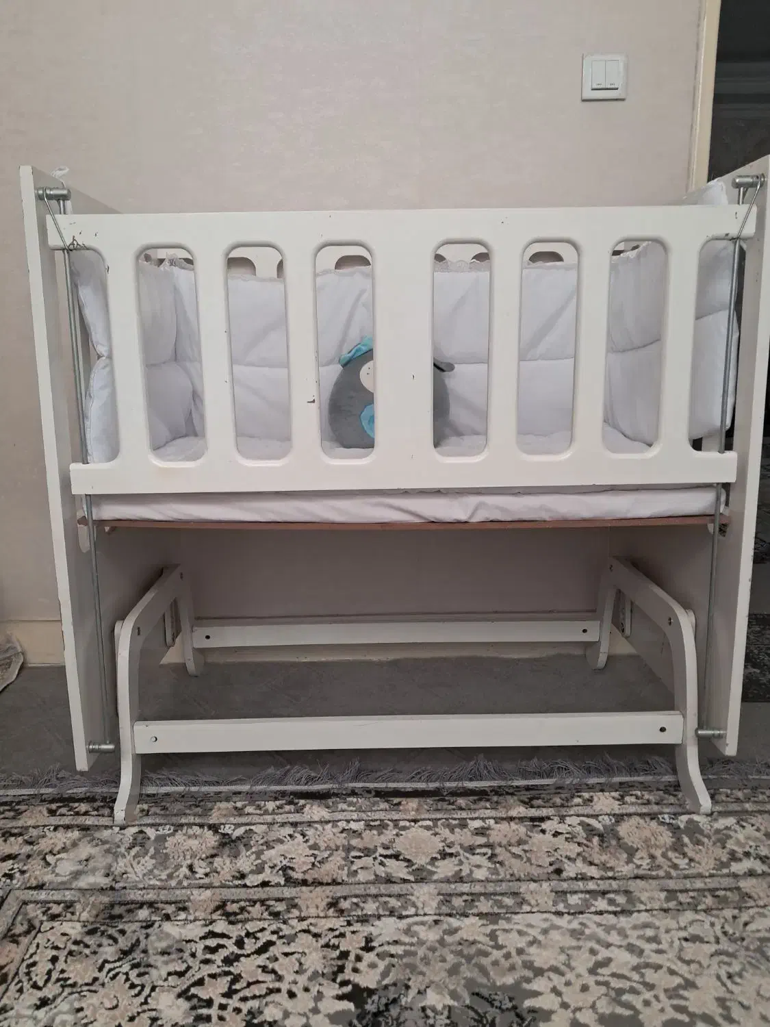 تخت کنار مادر|تخت و صندلی بچه|تهران, بلورسازی|دیوار