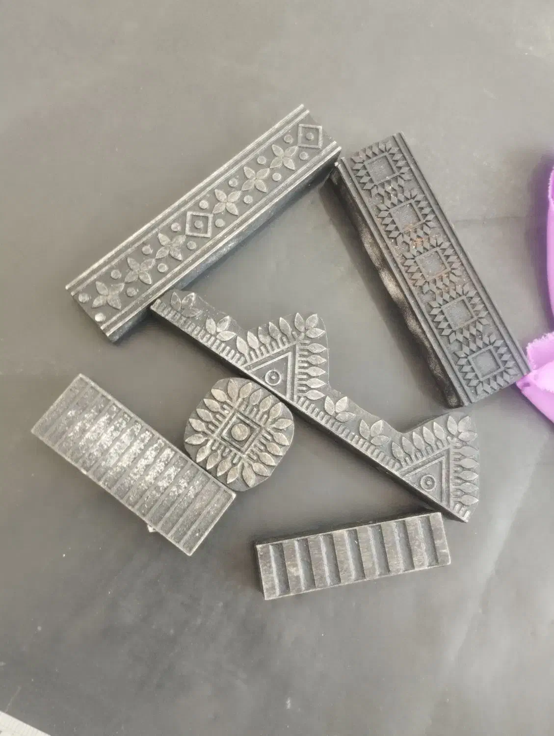 فروش تپه با میز|لوازم خیاطی و بافتنی|سراوان, |دیوار