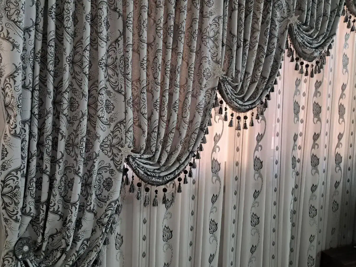 پرده سالن باهمه ی لوازم|پرده، رانر، رومیزی|قم, سید معصوم|دیوار