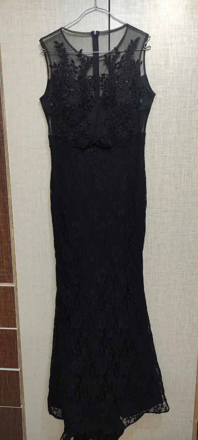 لباس مجلسی|لباس|بروجرد, |دیوار