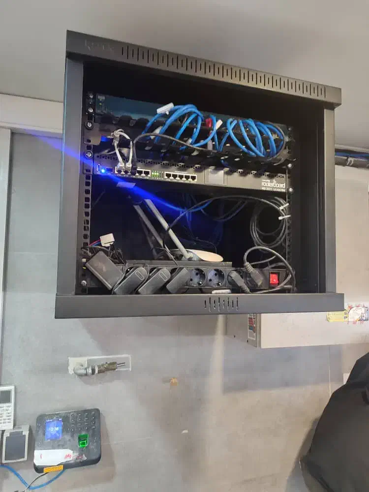 خدمات تخصصی شبکه پسیو و اکتیو عیب‌یابی فوری|خدمات پیشه و مهارت|شیراز, سینما سعدی|دیوار