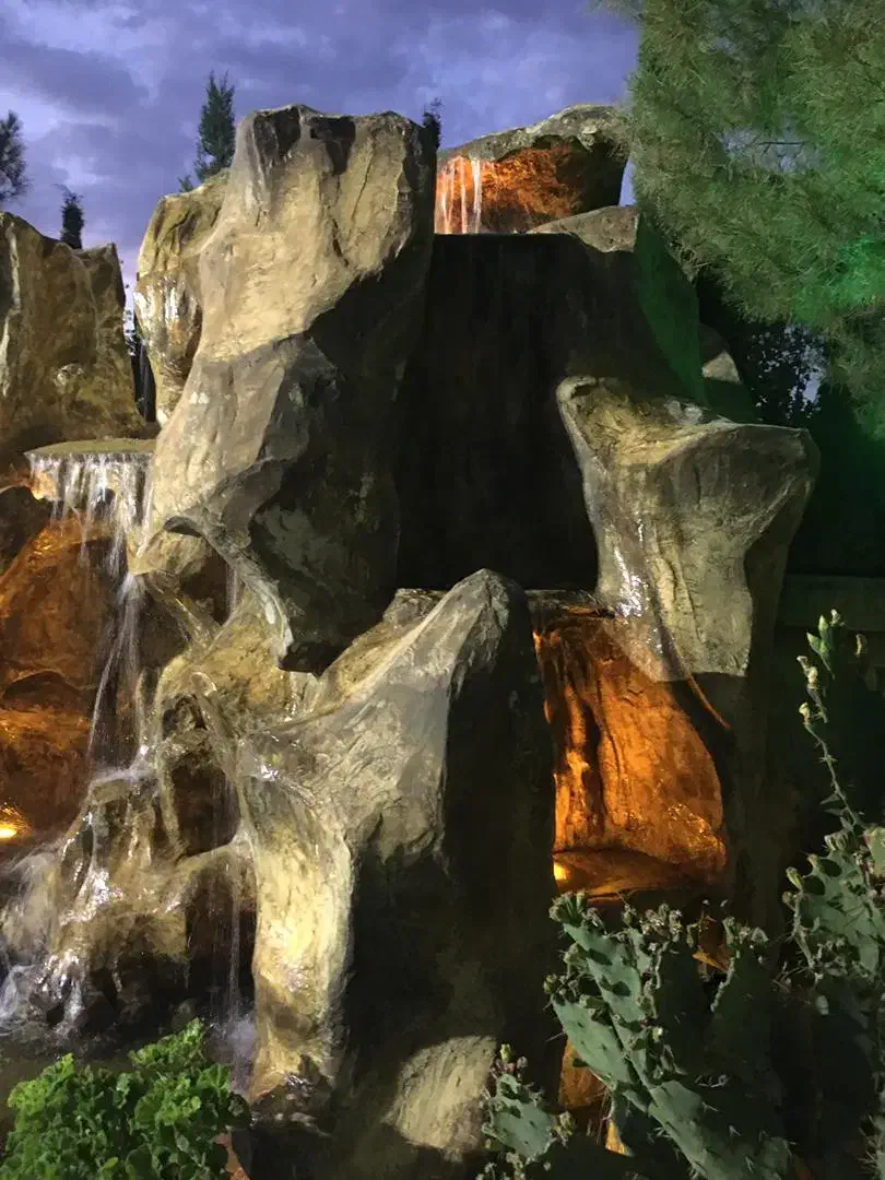 اجرا آبنما صخره ای وسنگی به صورت طبیعی|خدمات پیشه و مهارت|شیراز, شهرک گلدشت حافظ‎|دیوار