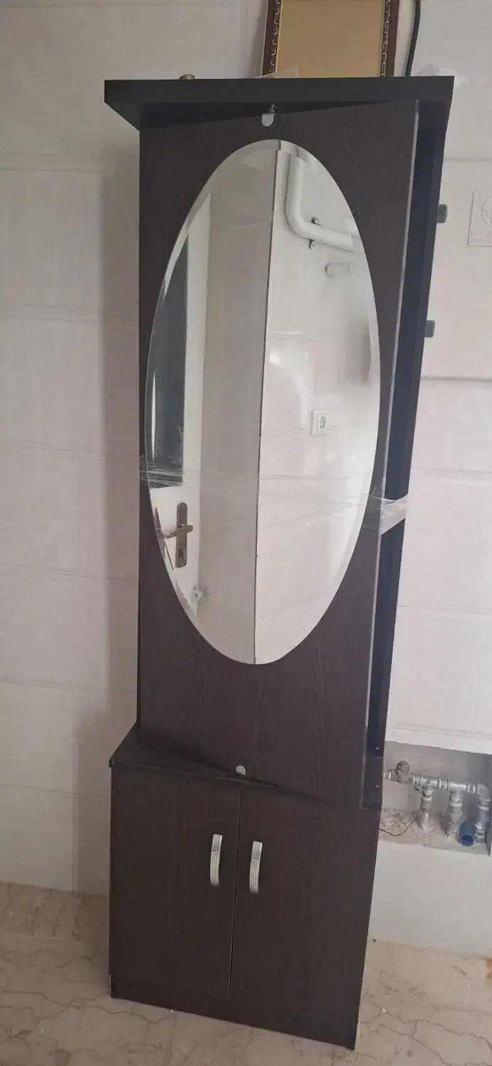 جاکفشی سالم باقیمت خوب|جاکفشی، کمد، دراور|آباده, |دیوار