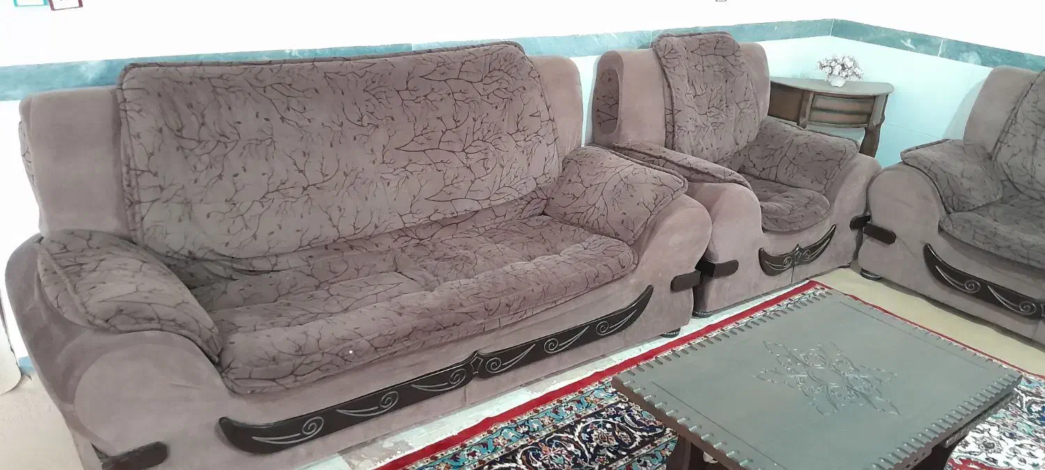 مبل ۷نفره در حد نو|مبلمان خانگی و میز عسلی|هرسین, |دیوار
