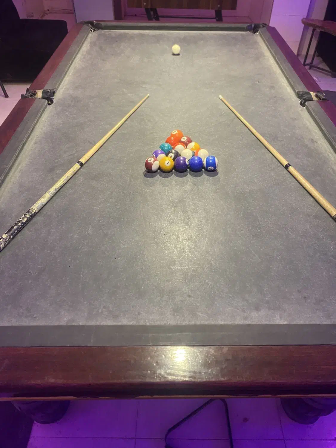 بیلیارد ۹ فوت|ورزش‌های توپی|شیراز, بید زرد|دیوار