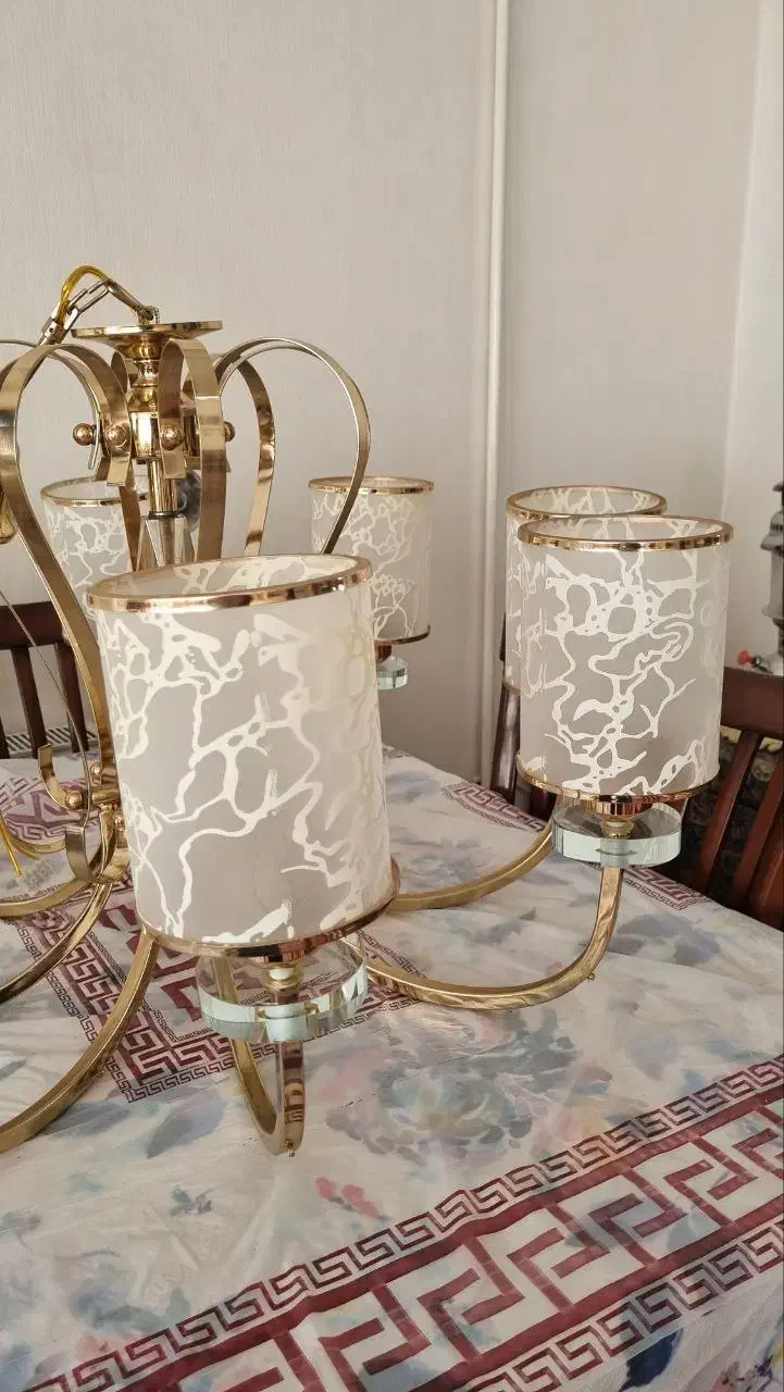 لوستر ۸ شاخه|لوستر و چراغ آویز|ملایر, |دیوار