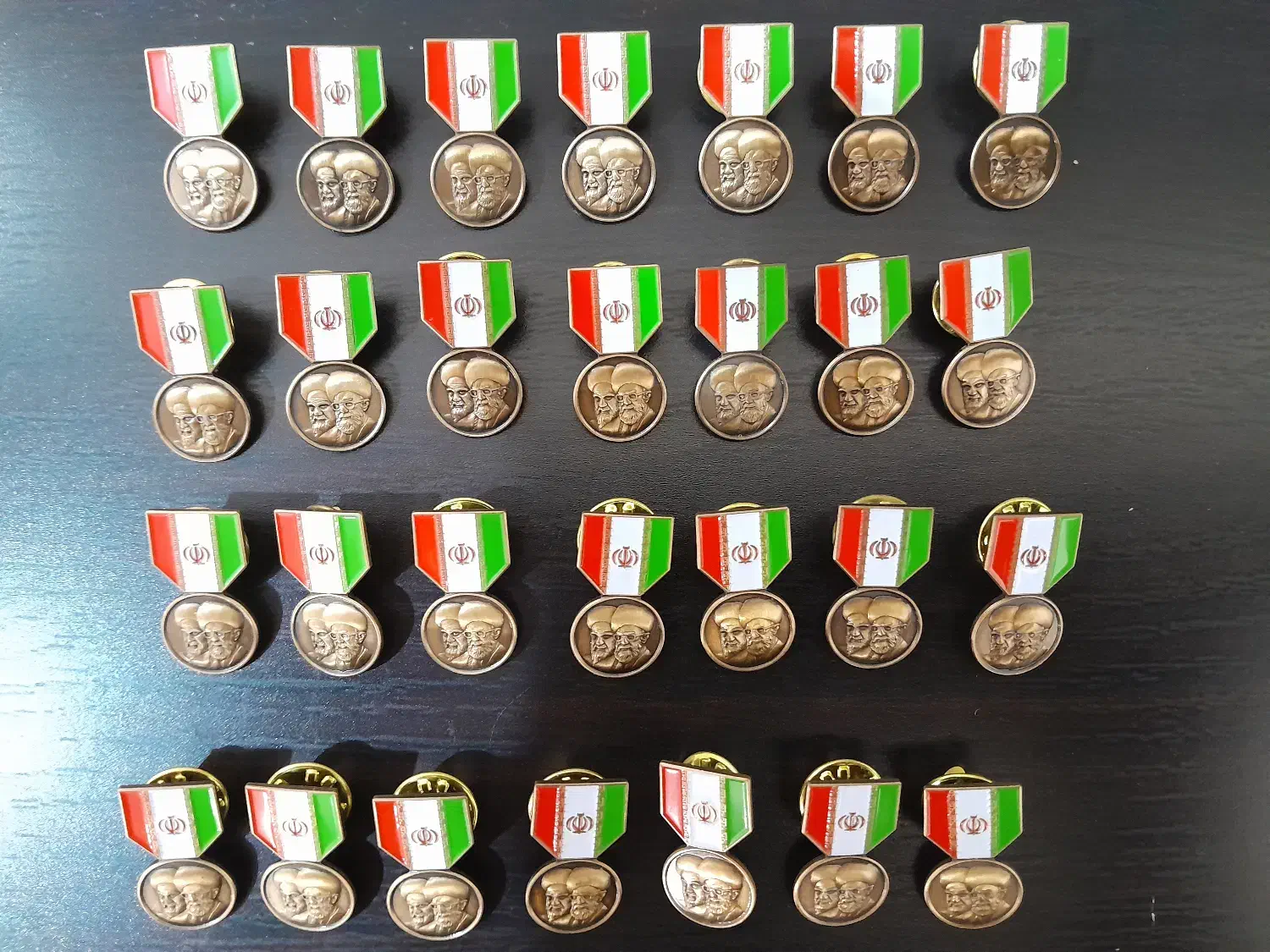 مدال و بج سینه یادبود-کیفیت عالی (جدید و کلکسیونی)|جواهرات|تهران, دبستان|دیوار