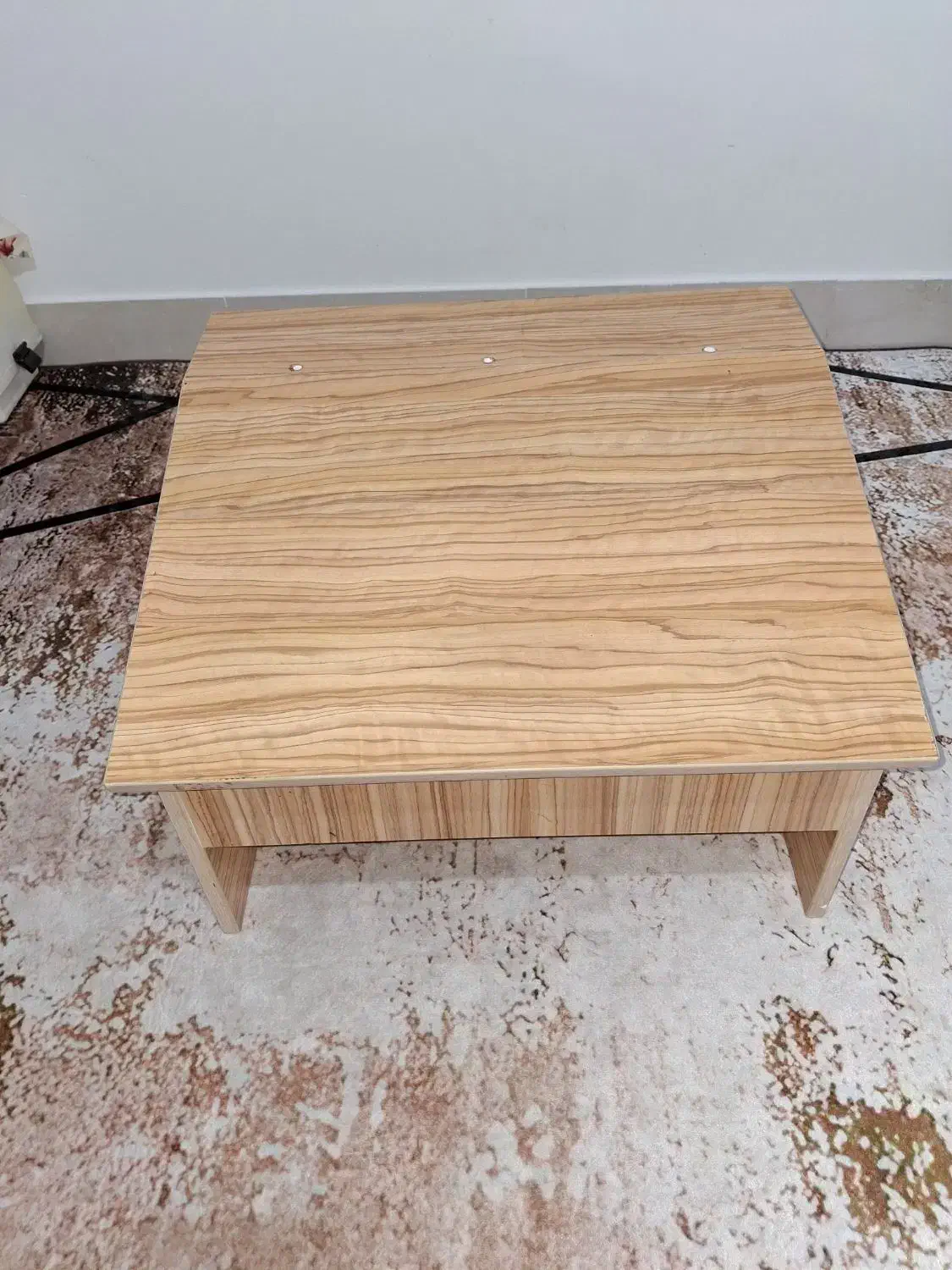 میز تحریر|میز تحریر و کامپیوتر|کیش, |دیوار