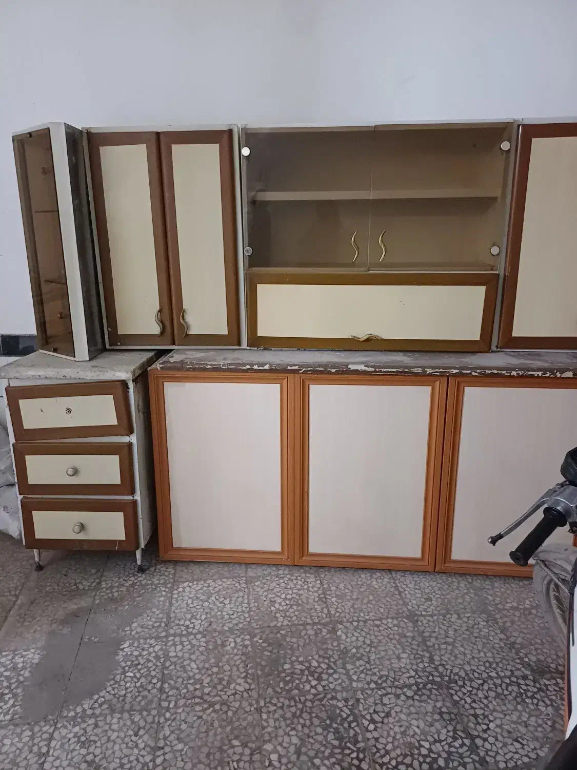 کابینت فلزی|مصالح و تجهیزات ساختمان|ابهر, |دیوار