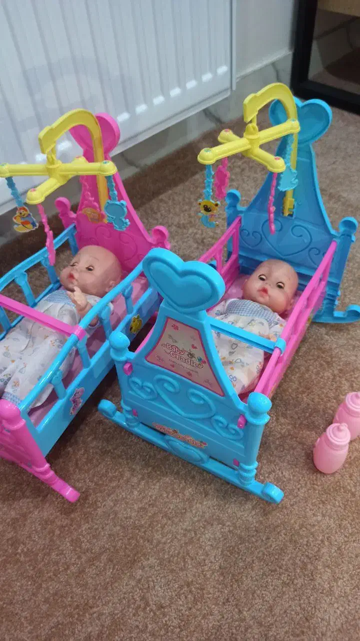 اسباب بازی گهواره همرا با عروسک صورتی فروخته شد|اسباببازی بچه|مریوان, |دیوار