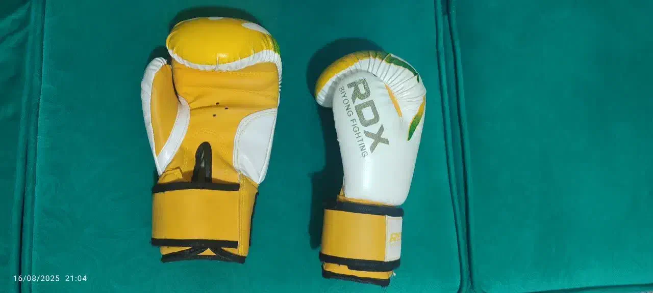 دستکش رزمی سایز ۸|تجهیزات ورزشی|فردیس, شهرک ۱۱۰|دیوار