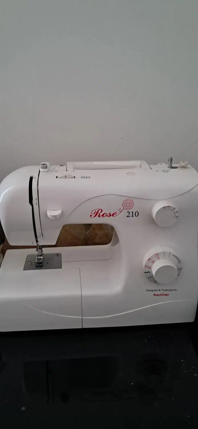 چرخ خیاطی نو.|چرخ خیاطی و ریسندگی|شیراز, ریاستی|دیوار