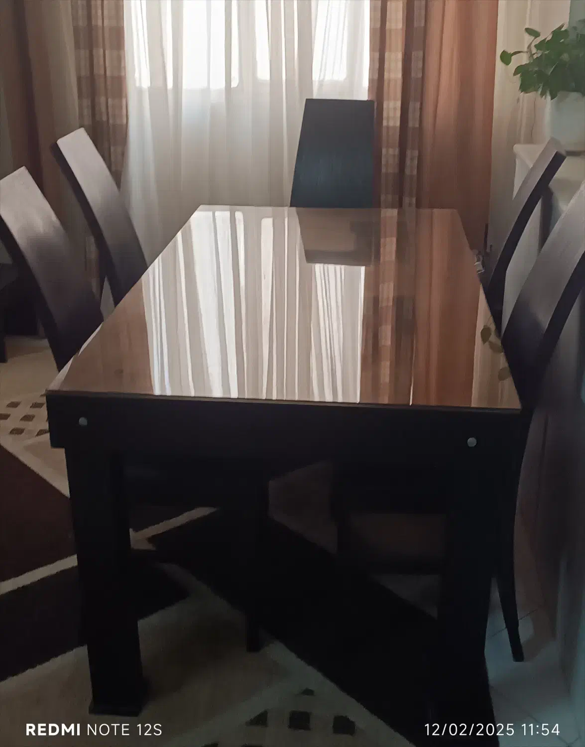 میز نهار خوری ۶نفره کاملا سالم|میز و صندلی غذاخوری|تهران, باغ فیض|دیوار