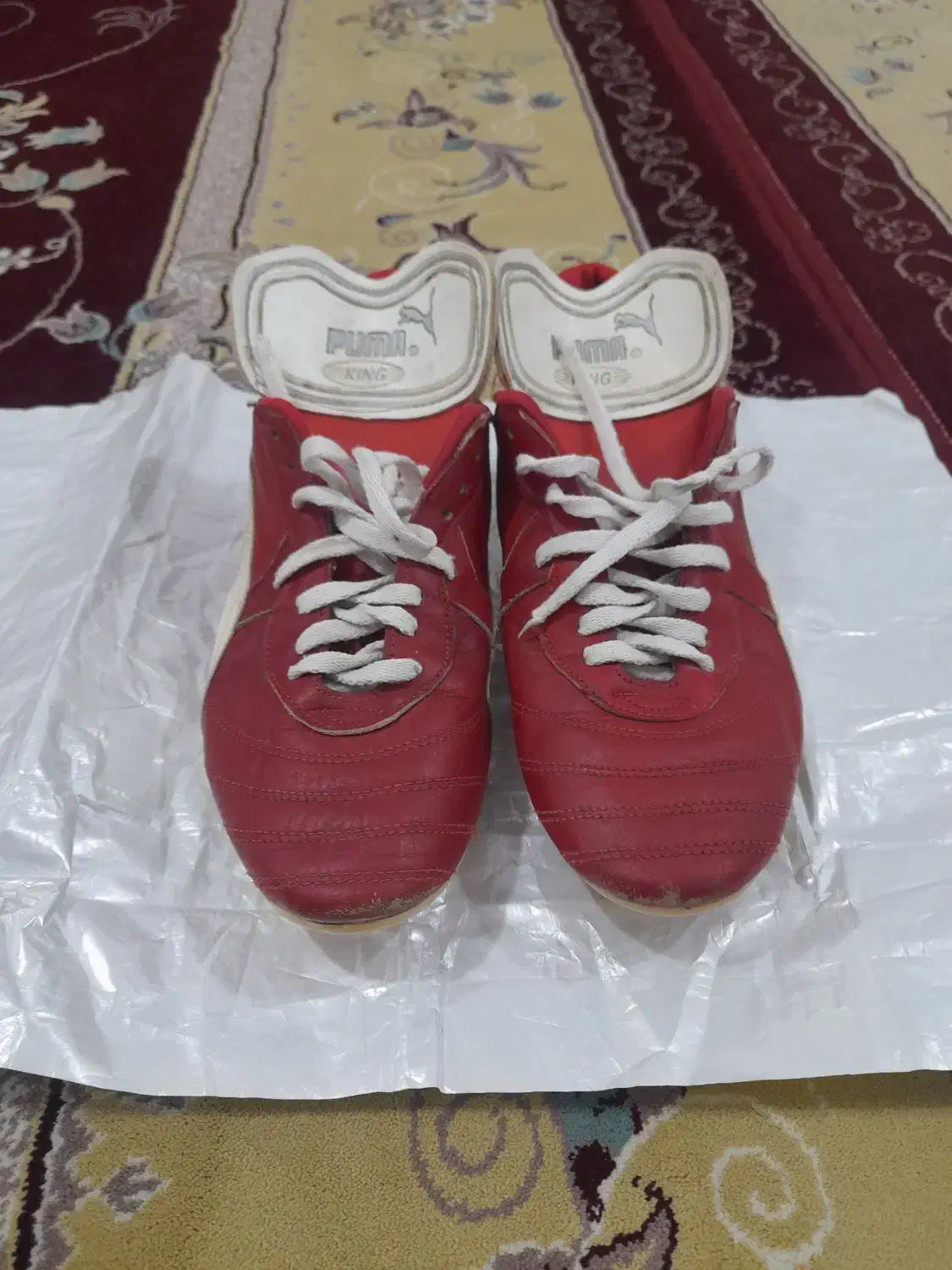 کفش فوتبال چرم اصل مال ۳۰ سال پیش|کیف، کفش، کمربند|اراک, |دیوار