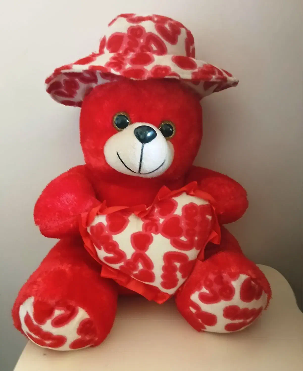 خرس سالم سالم|اسباب‌بازی بچه|اشترینان, |دیوار