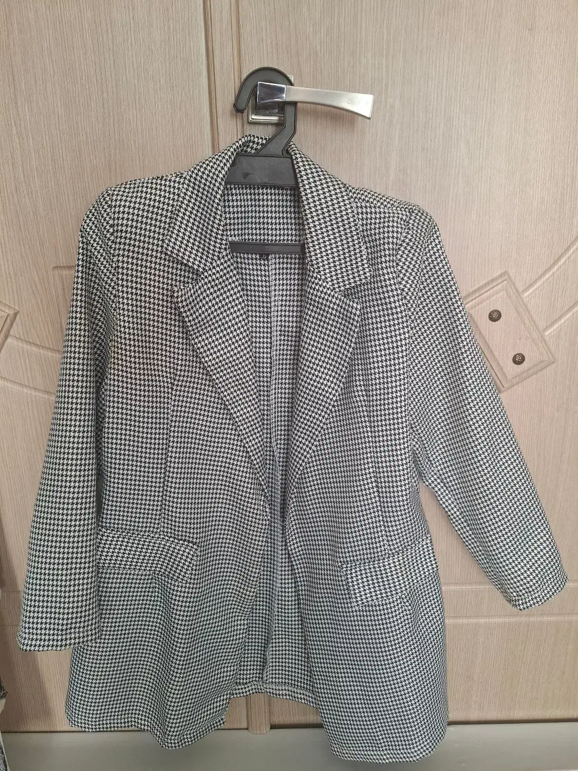 مانتو پیچازی|لباس|تکاب, |دیوار