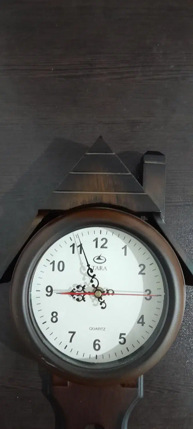 ساعت دیواری درحدنو سالم|ساعت دیواری و تزئینی|پردیس, فاز ۱۱|دیوار