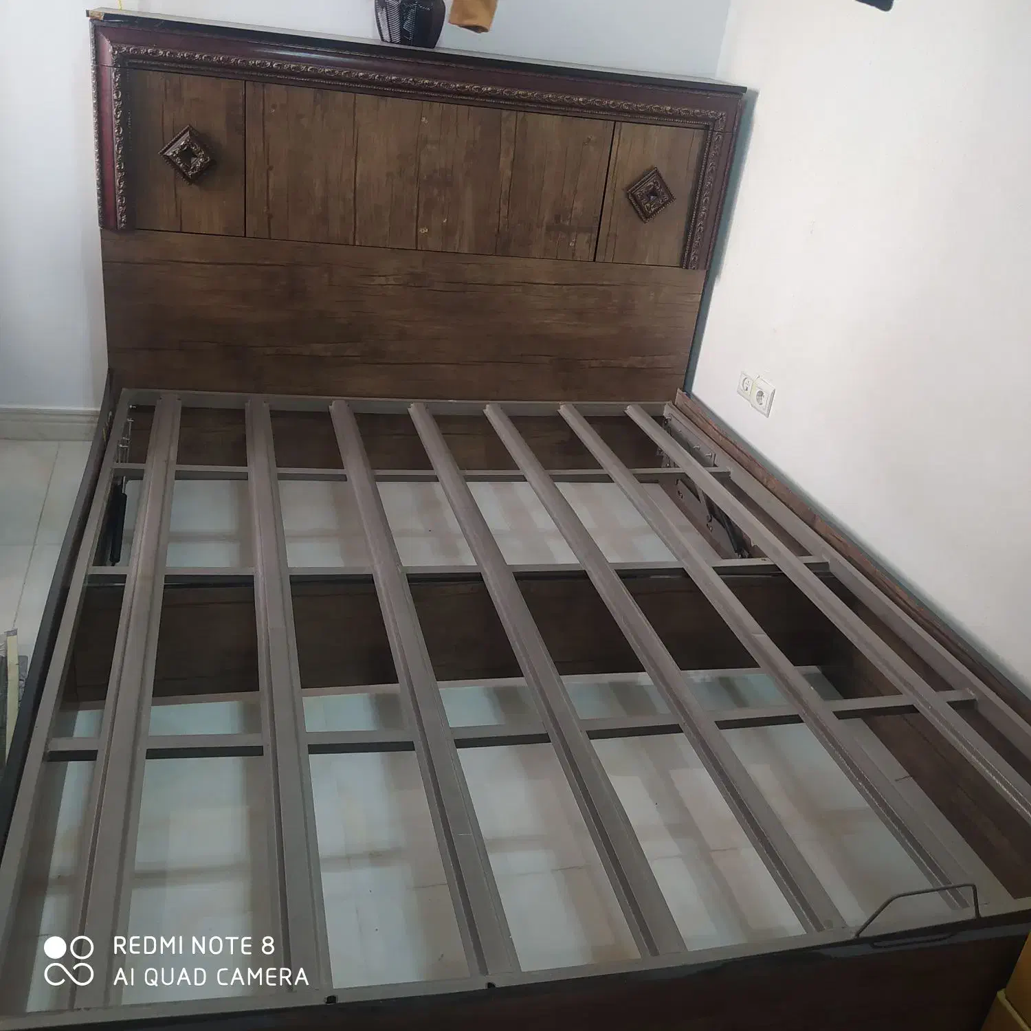 تخت دو نفره ام دی اف|تخت و سرویس خواب|صومعه‌سرا, |دیوار