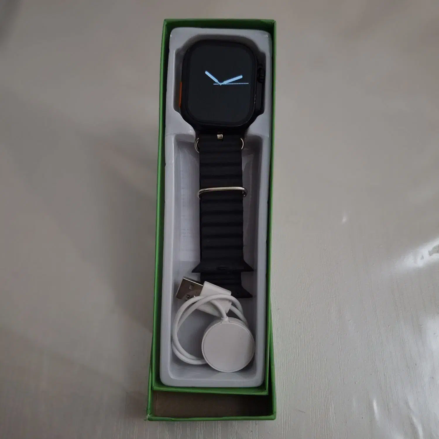 ساعت سالم در هشتگرد|ساعت|هشتگرد, شهرک راه آهن|دیوار