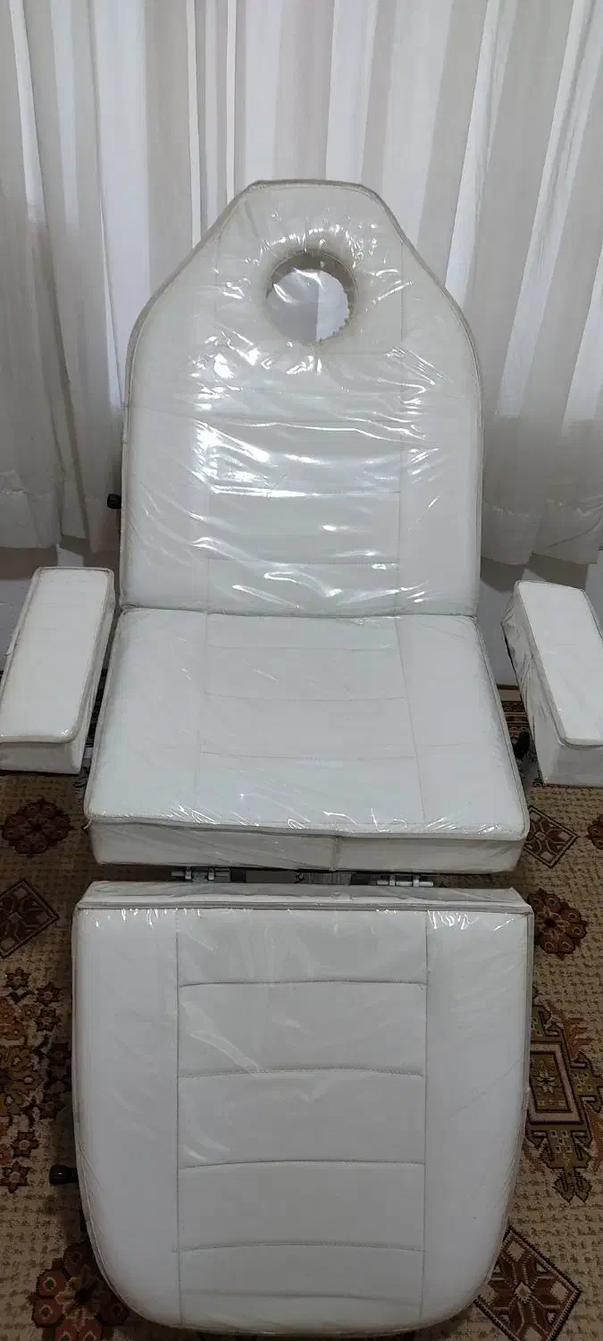 صندلی ارایشگاه|آرایشگاه و سالن‌های زیبایی|قائم‌شهر, |دیوار