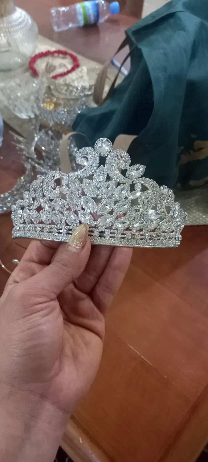 تاج|زیورآلات و اکسسوری|اهواز, فرهنگ شهر|دیوار