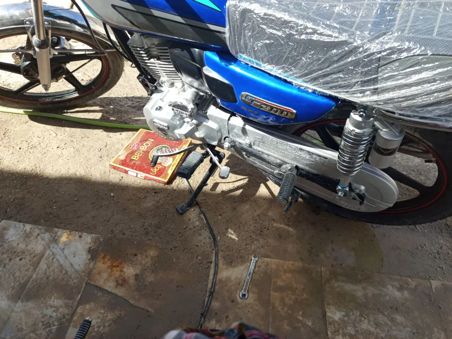 موتور صفر خشک 1404|موتورسیکلت|سراوان, |دیوار