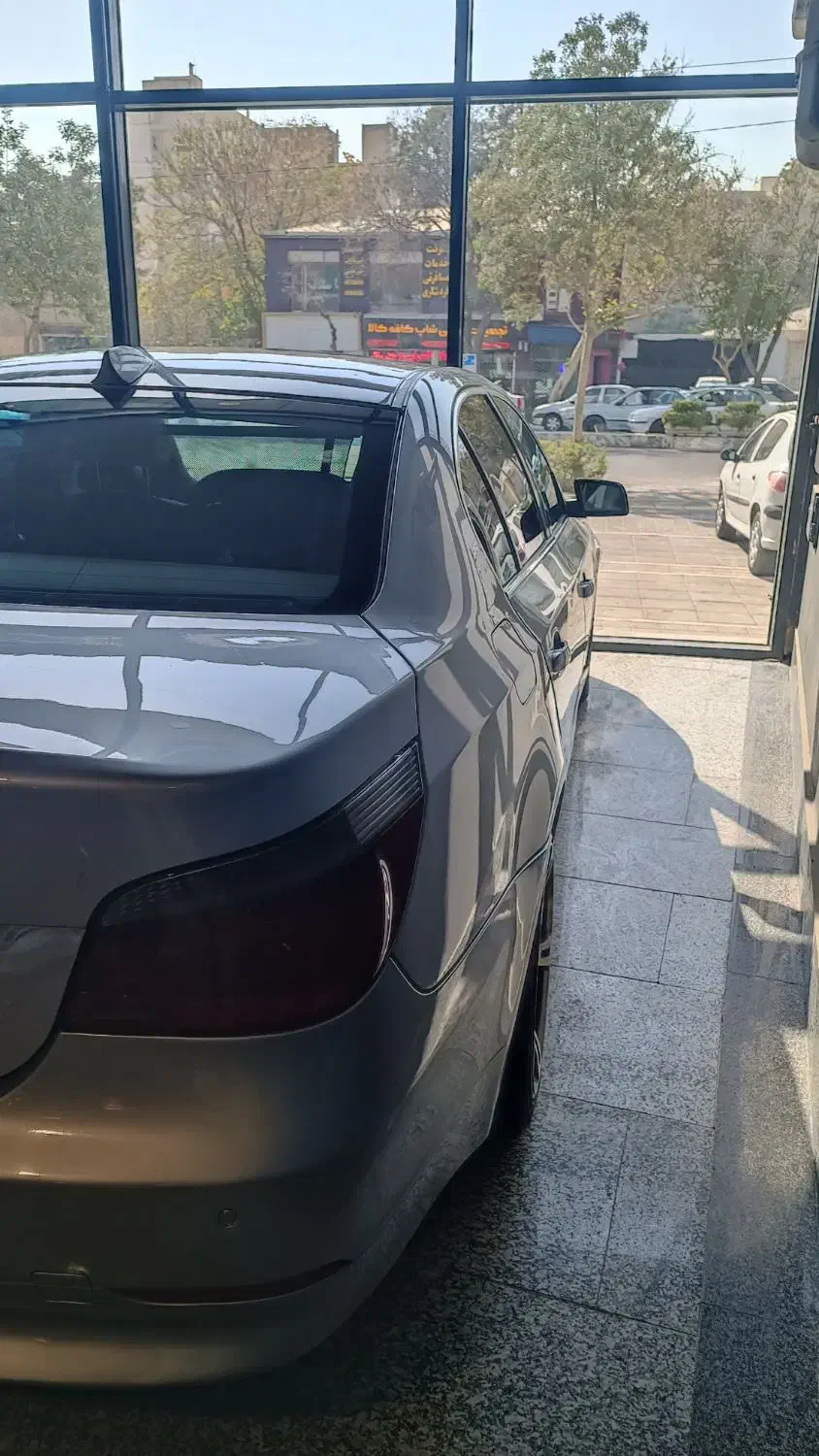 بی ام و 520i|خودرو سواری و وانت|مشهد, هفت تیر (حافظ)|دیوار