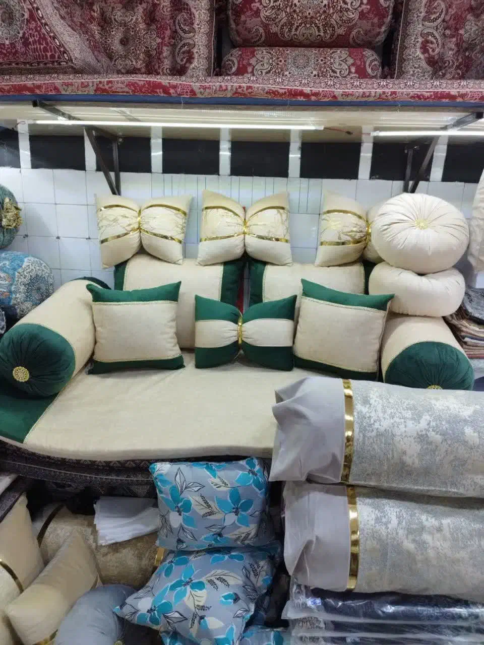 شاهنشین|مبلمان خانگی و میز عسلی|الشتر, |دیوار