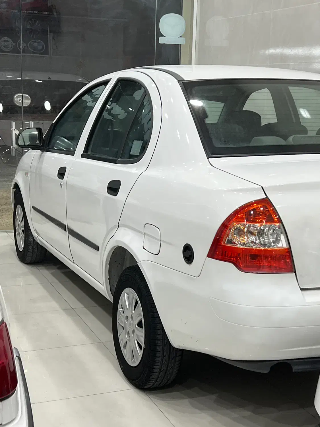 تیبا ۱ مدل ۴۰۰|خودرو سواری و وانت|بهبهان, |دیوار