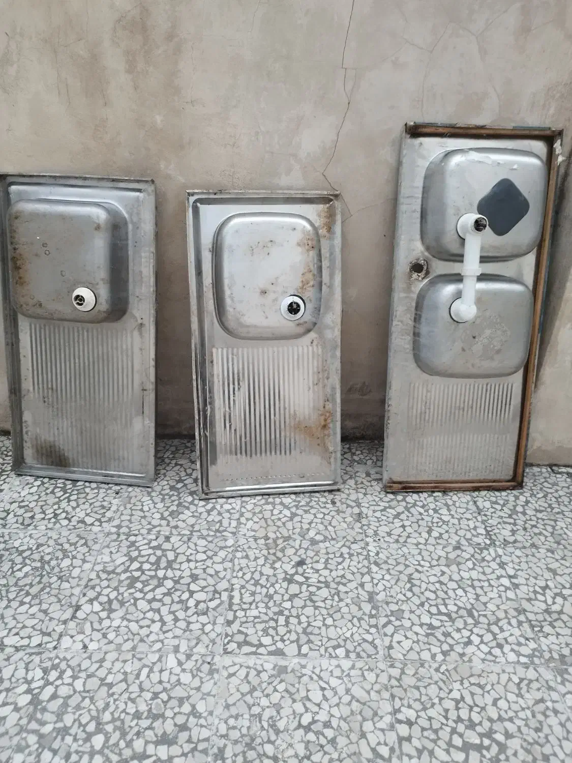 سینک ظرفشویی|مصالح و تجهیزات ساختمان|کومله, |دیوار