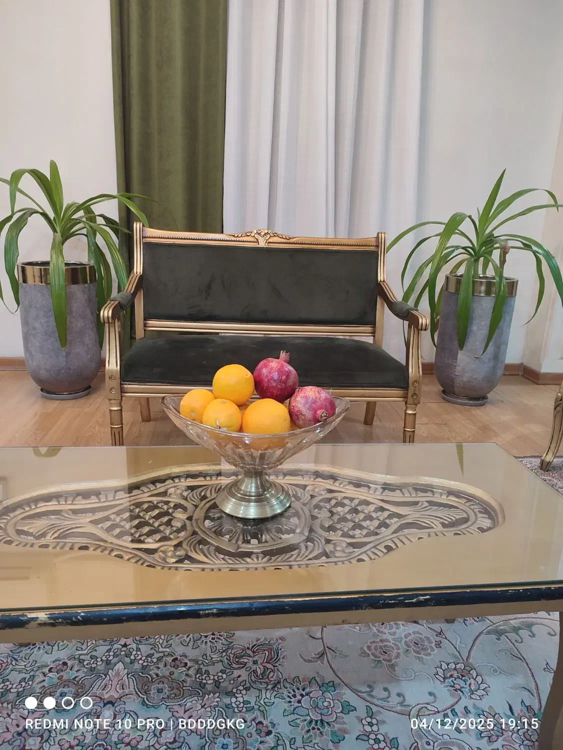 سرویس مبل ۷نفره به همراه میز وسط|مبلمان خانگی و میز عسلی|تهران, سید خندان (جلفا)|دیوار