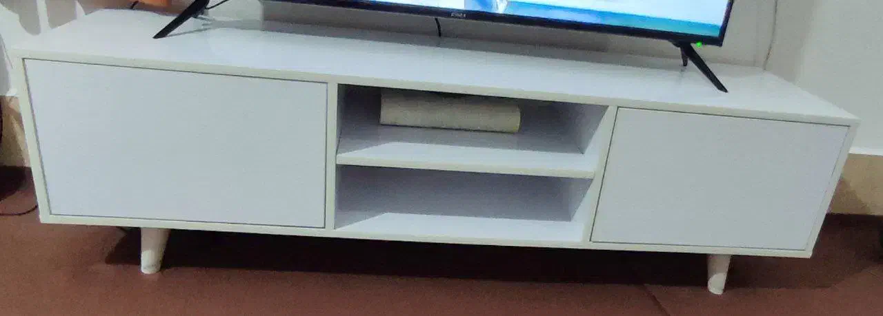 زیر تلویزیونی|میز تلویزیون|گمیشان, |دیوار