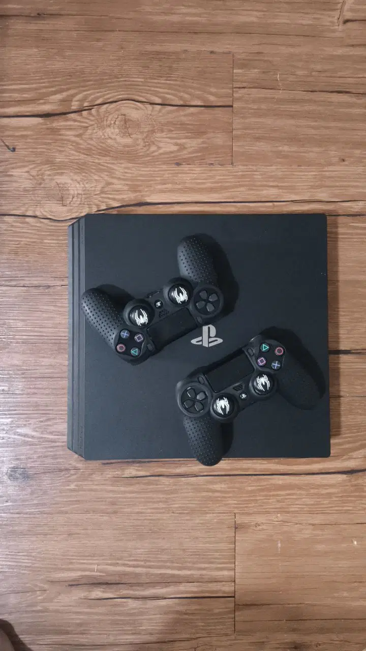 ps4 pro|کنسول، بازی ویدئویی و آنلاین|شیراز, گویم|دیوار