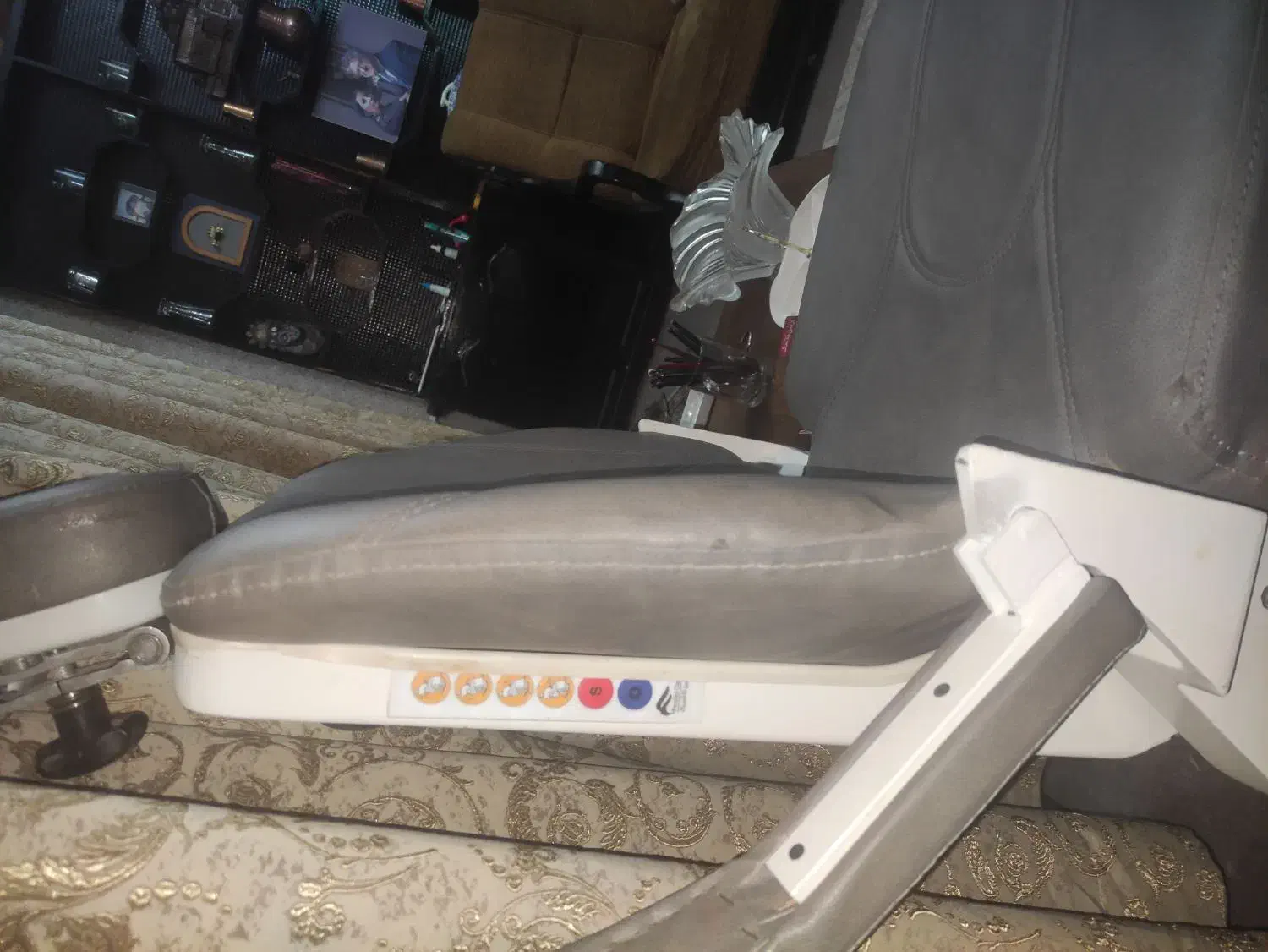 سر شور و صندلی برقی|آرایشگاه و سالنهای زیبایی|تهران, ائمه اطهار|دیوار