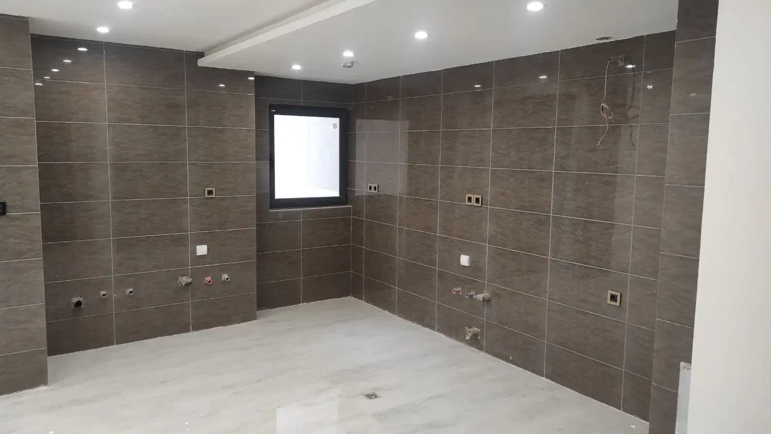 فروش آپارتمان - دوخوابه - ۱۳۵ متر - بلوار چمران|فروش آپارتمان|شیراز, ارم|دیوار