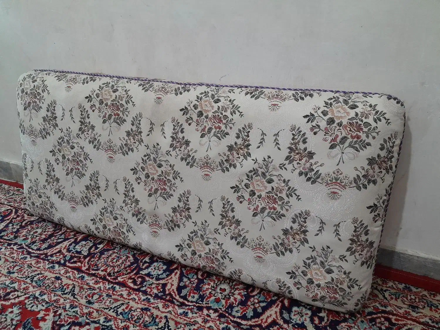 پشتی|پشتی|کوهدشت, |دیوار