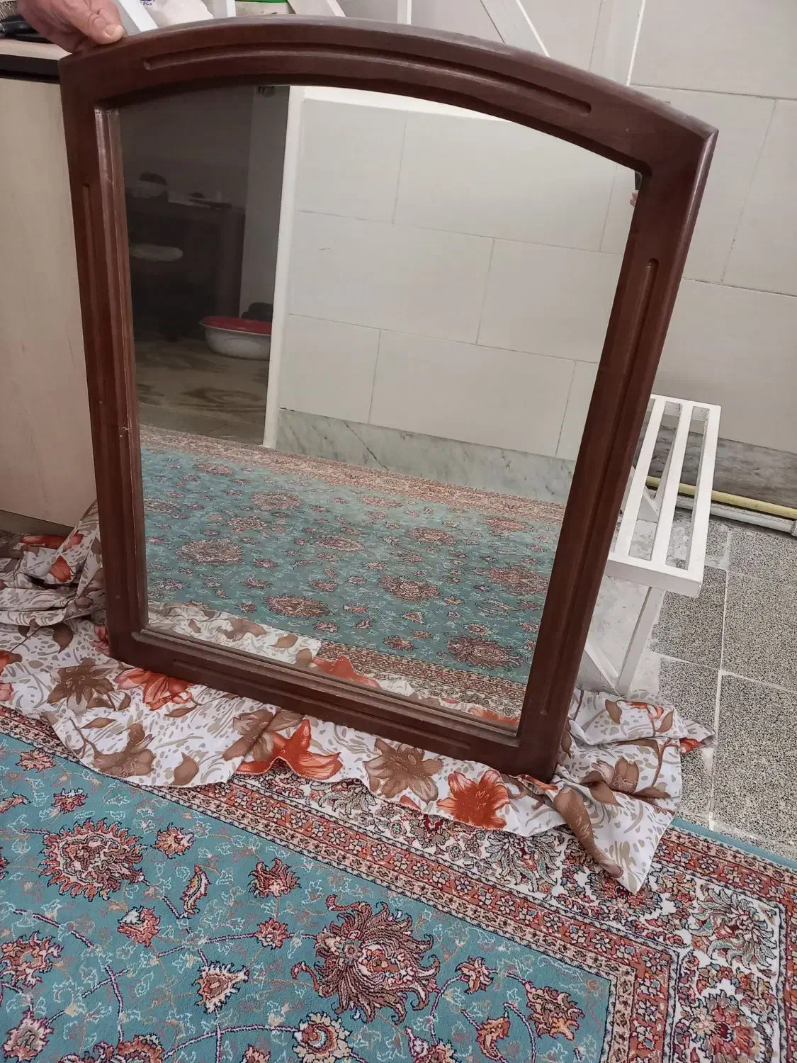 آینه|آینه|آفتاب, |دیوار