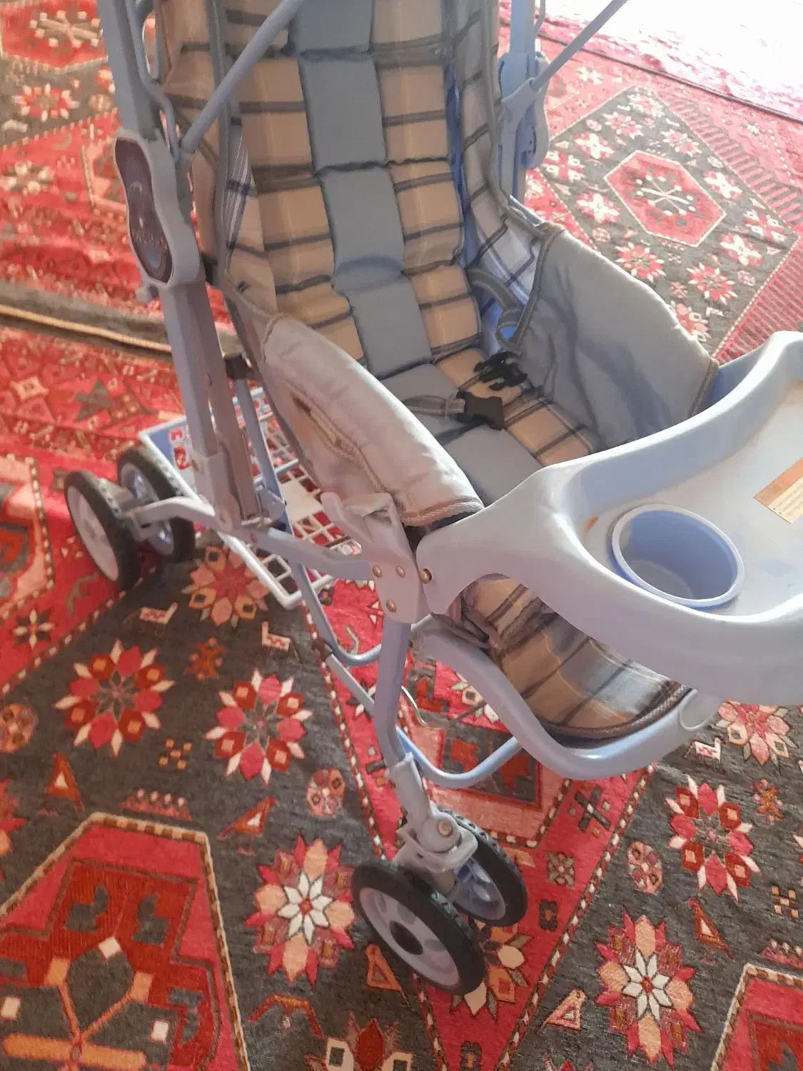 کالسکه کودک|کالسکه و لوازم جانبی|اهر, |دیوار