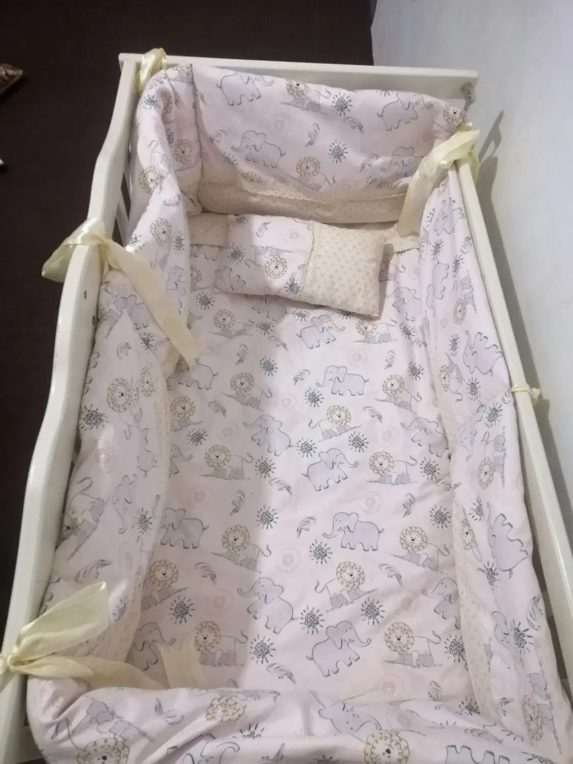 تخت گهواره کنار مادر مدل کلاسیک|تخت و سرویس خواب|کنگاور, |دیوار